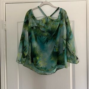 Off the shoulder criss cross flowly top